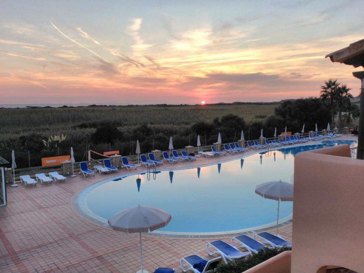 Arenas De Son Bou Hotel Екстериор снимка