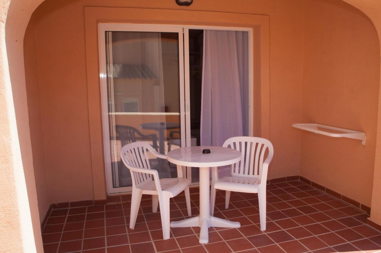 Arenas De Son Bou Hotel Екстериор снимка