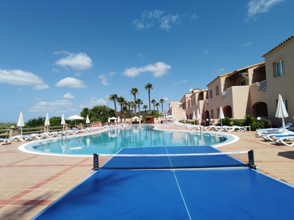 Arenas De Son Bou Hotel Екстериор снимка