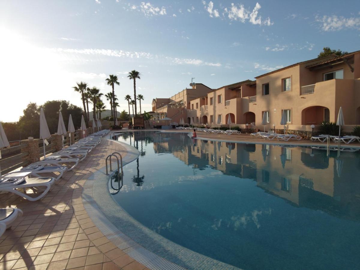 Arenas De Son Bou Hotel Екстериор снимка