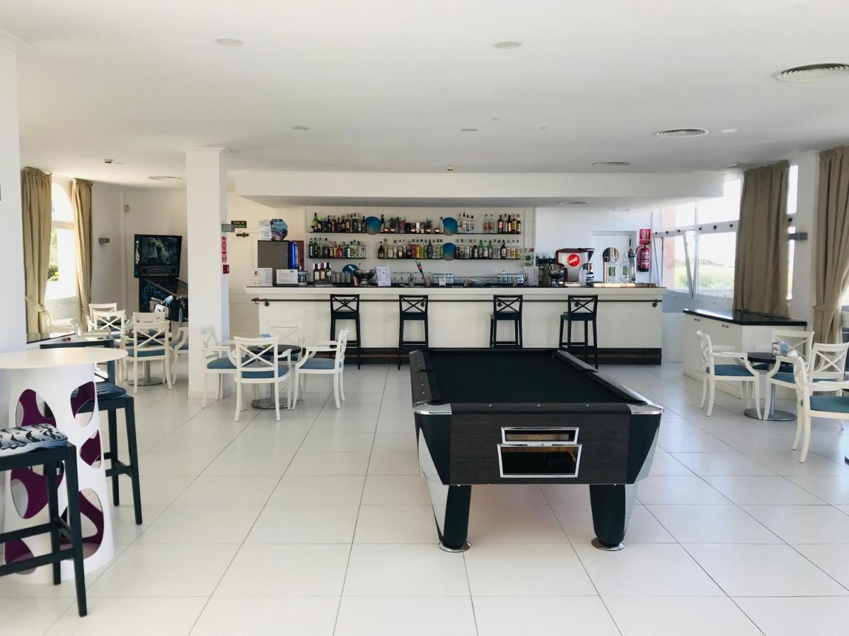 Arenas De Son Bou Hotel Екстериор снимка