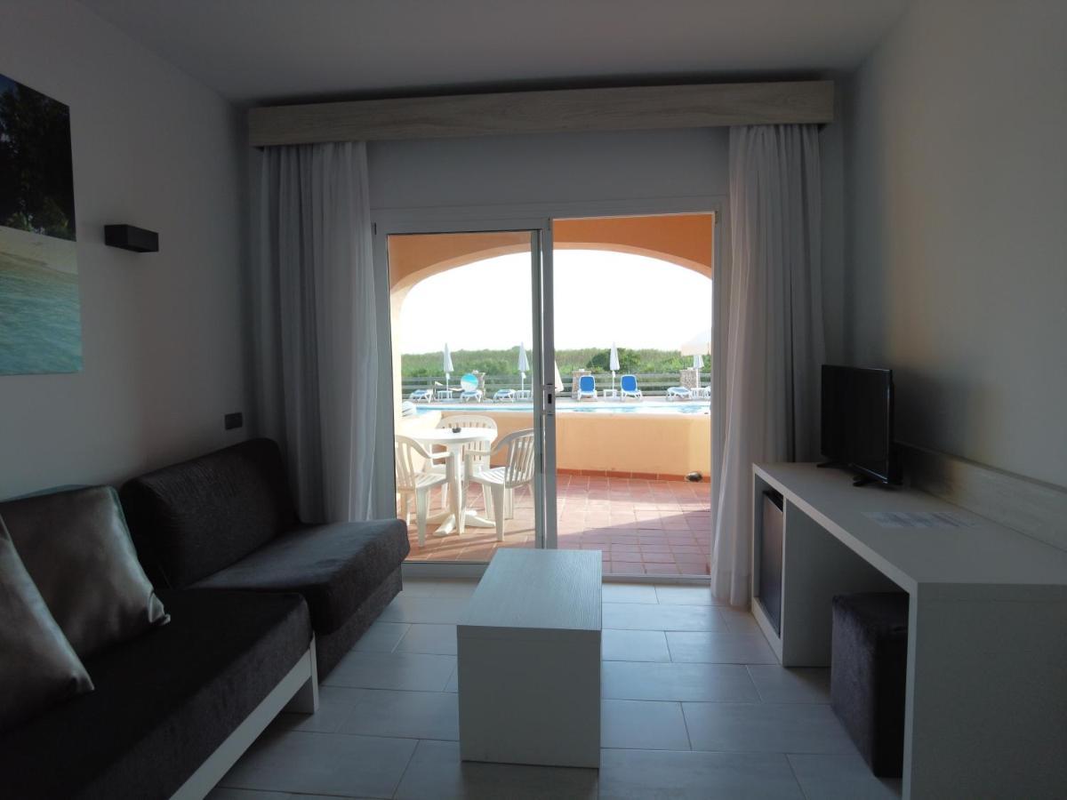 Arenas De Son Bou Hotel Екстериор снимка