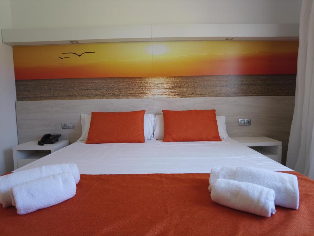 Arenas De Son Bou Hotel Екстериор снимка